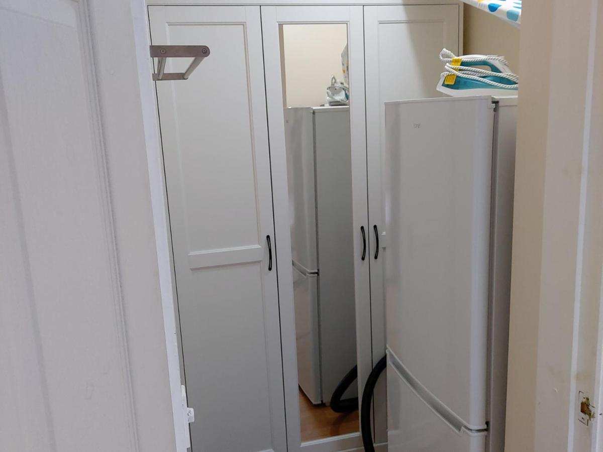 Lovely Studio-Flat With Free Parking, Free Wifi. Leeds  Exterior foto
